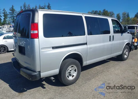 2018 Chevrolet Express 2500 Work Van from USA, damaged, VIN 1GCWGAFP2J1307987